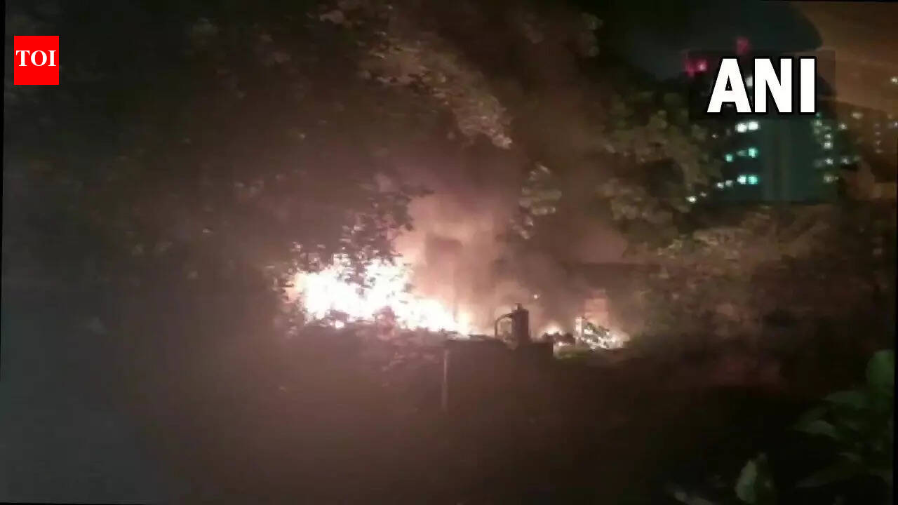 Maharashtra News: Fire breaks out in scrap material factory in Thane ...