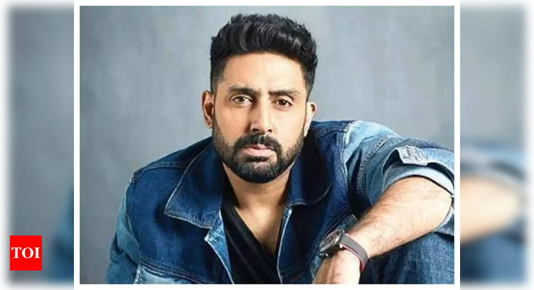 Did you know villagers in Gujarat came in tractors to see Abhishek Bachchan shoot for ‘Refugee’ for THIS reason? – Times of India