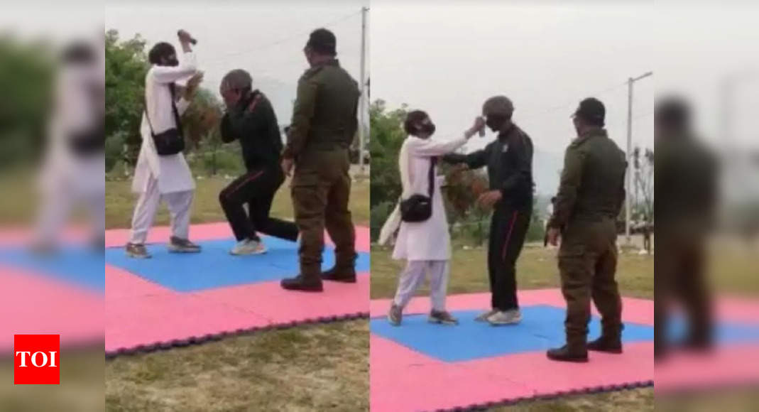 Army organizes self defence training for girl students in Nowshera – Times of India