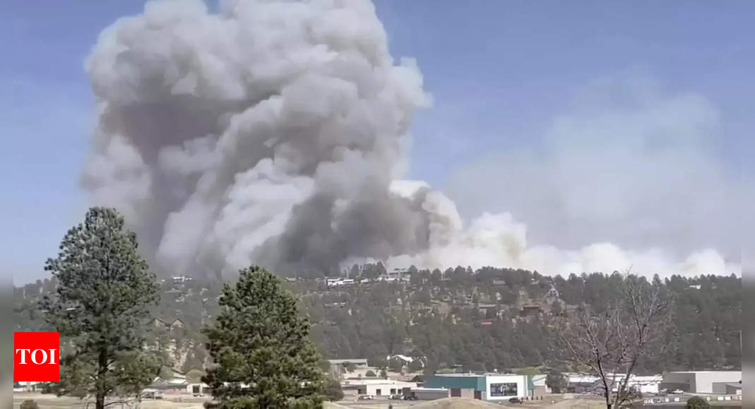 Wildfire destroys at least 150 structures in New Mexico town of US – Times of India