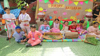 Punjab: Baisakhi celebrated with traditional fervour