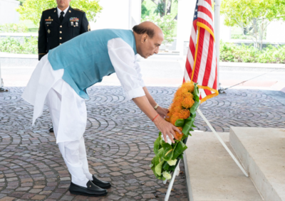Rajnath Singh lays a wreath at National Memorial Cemetery in Hawaii
