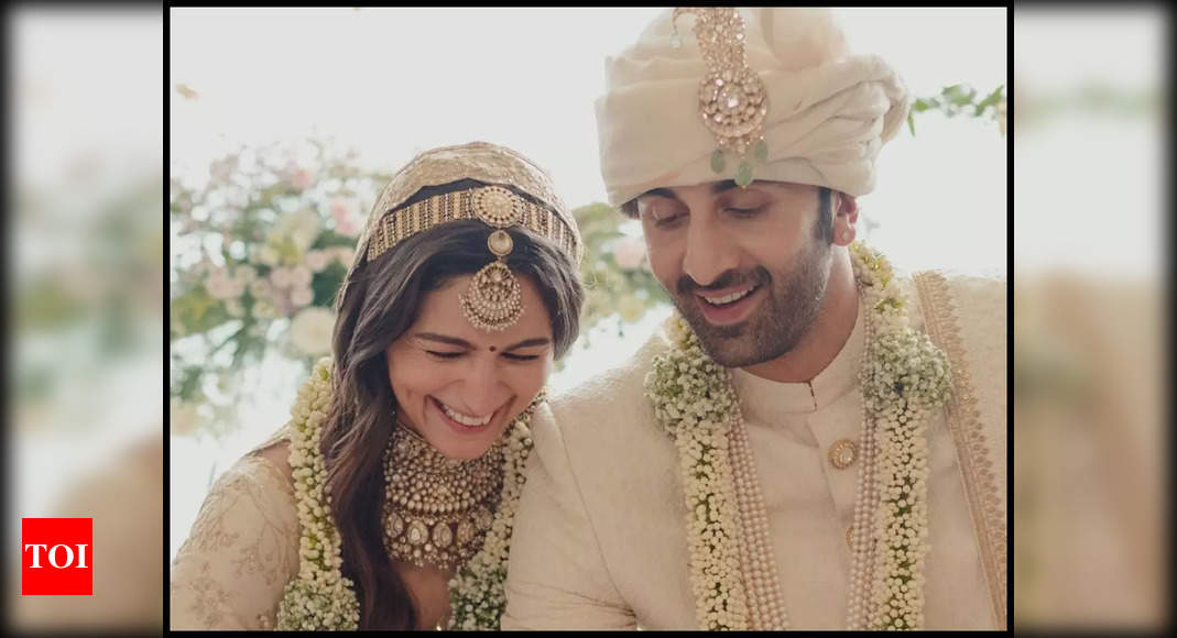 Alia Bhatt-Ranbir Kapoor wedding: Kareena Kapoor, Riddhima welcome the actress to the family; Ananya Panday, Dia Mirza and others congratulate the newlyweds – Times of India