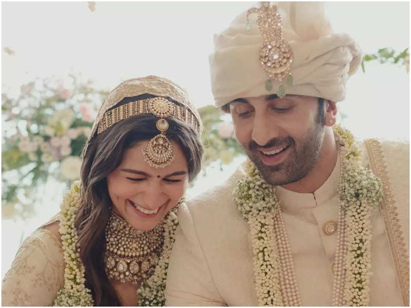 Alia Bhatt took only four pheras with Ranbir Kapoor at their wedding,'  reveals Rahul Bhatt | Hindi Movie News - Times of India