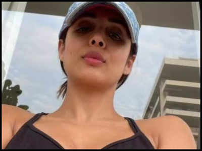 Malaika Arora shares a stunning selfie after getting injured in car accident; Says she is 'healing'
