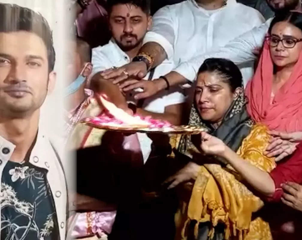 
Fans and family reach Kashi to offer prayers to seek justice for Sushant Singh Rajput
