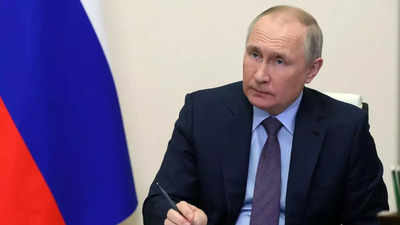 Putin says Russia should redirect energy exports to ‘south & east’