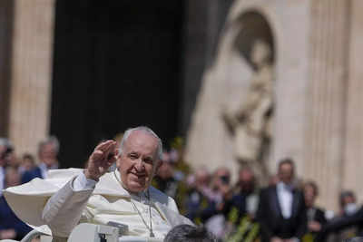 On 'Easter of war,' Pope Francis implicitly criticises Russia over Ukraine
