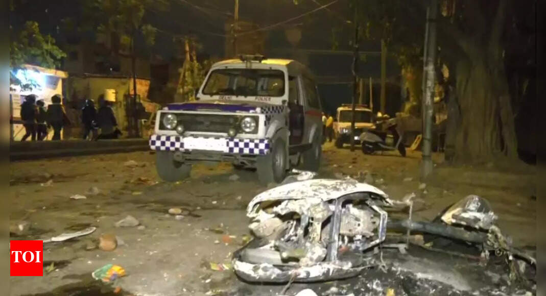 Violence in Delhi: Police lens on role of local criminals & Bangladeshi migrants for fuelling clash