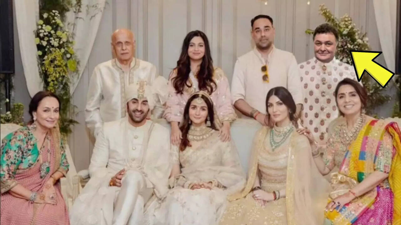 Fan photoshops Rishi Kapoor into family photo from Ranbir Kapoor-Alia  Bhatt’s wedding, Neetu Kapoor and Riddhima Kapoor Sahni react