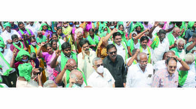 Farmers protest against expressway project