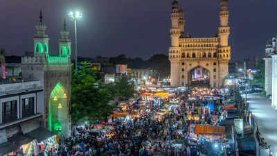 Hyderabad: Ramzan night buzz back in Charminar