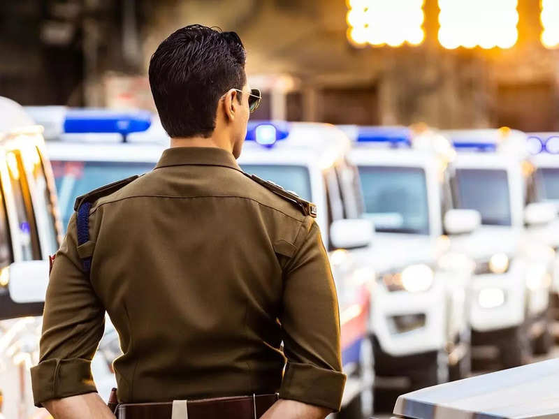 Sidharth Malhotra is all set to be a part of Rohit Shetty's cop universe;  See first look | Hindi Movie News - Times of India