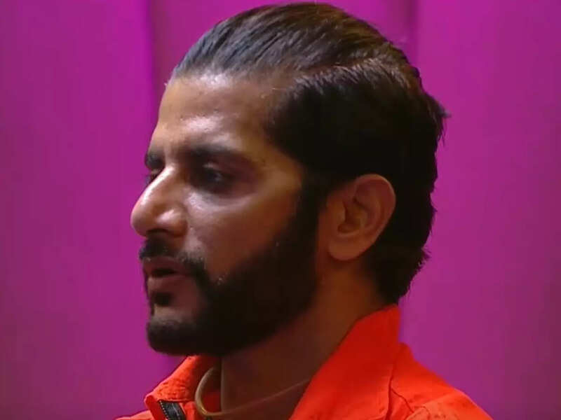 Lock Upp: Karanvir Bohra gets locked out once again; says, “I don't understand what am I doing wrong” - Times of India Lock Upp: Karanvir Bohra gets locked out once again; says, “I don't understand what am I doing wrong” - Times of India