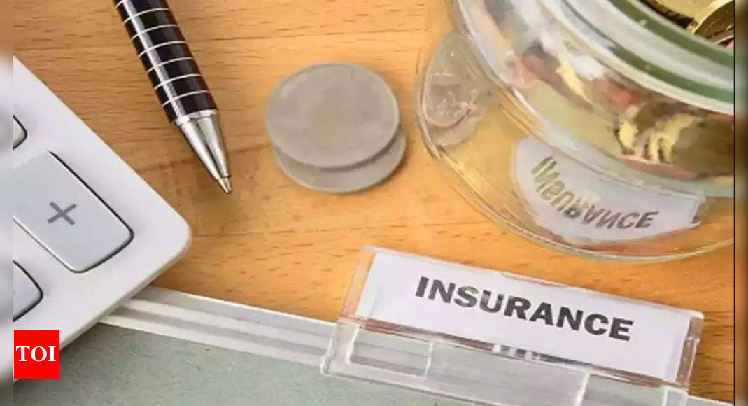 Single-premium policies help private insurers up biz – Times of India