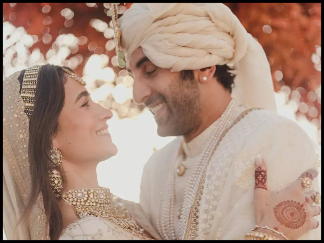 Alia Bhatt-Ranbir Kapoor's wedding party playlist had AP Dhillon's 'Excuses', 'Insane', Bollywood and other Punjabi songs, reveals DJ AJ | Hindi Movie News - Times of India Alia Bhatt-Ranbir Kapoor's wedding party playlist had AP Dhillon's 'Excuses', 'Insane', Bollywood and other Punjabi songs, reveals DJ AJ | Hindi Movie News - Times of India