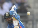 Dinesh Karthik becomes second wicketkeeper to complete 150 dismissals in IPL