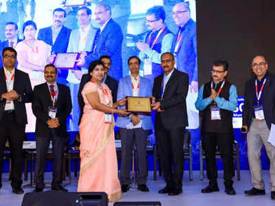 Neurologist Dr Vijaya bagged national award from Indian Stroke Association