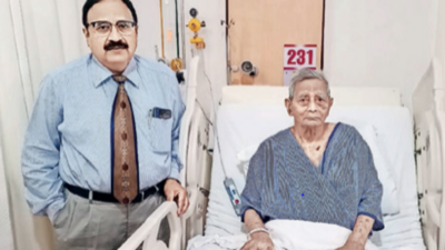 Kolkata: 102-year-old back home after two-hour surgery
