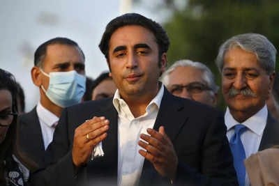 Pakistan govt walks tightrope as Bilawal sets terms to become foreign minister