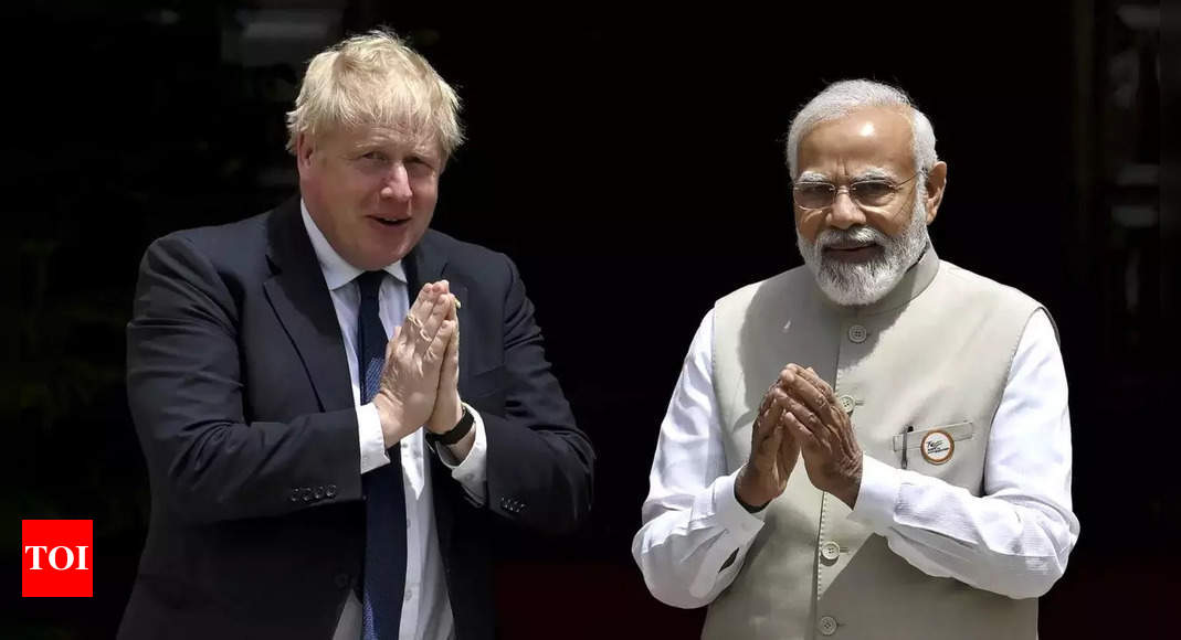 India, UK decide to push for sealing ambitious FTA by this year | India News – Times of India