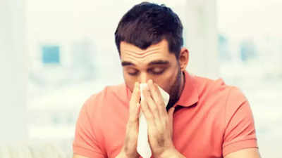 Delhi: Flu-like illness sees a rise of 30% amid Covid surge