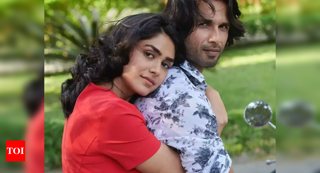 Jersey box office collection Day 1: Shahid Kapoor, Mrunal Thakur’s film earns Rs 4 crore – Times of India