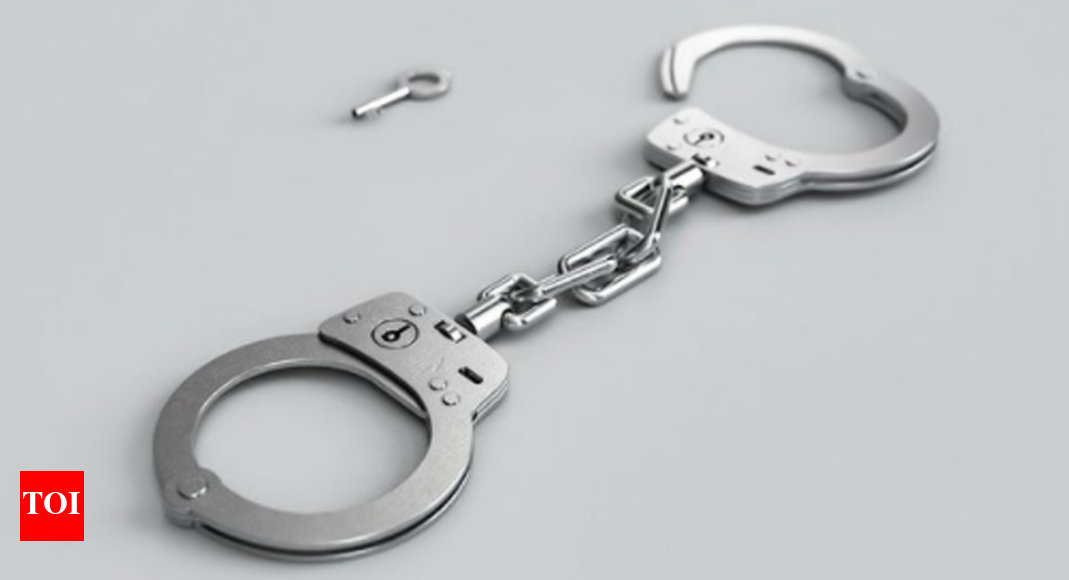 Kolkata: 3 held for involvement in betting racket