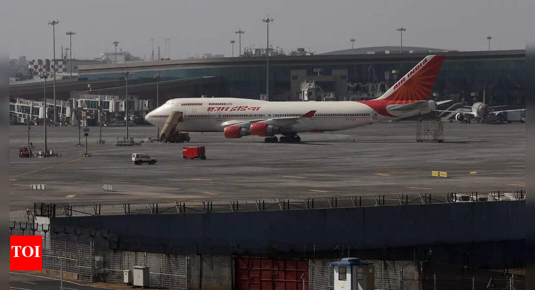 Derechos de vuelos internacionales a las aerolíneas indias.  Air India privatizada pierde su estatus privilegiado