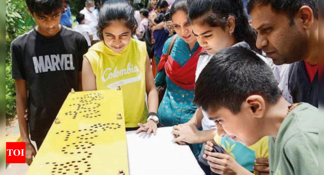 Science Enthusiasts Gather To Observe Zero Shadow Day Bengaluru News