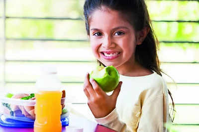 Beat the heat with these healthy tips for your child’s lunchbox