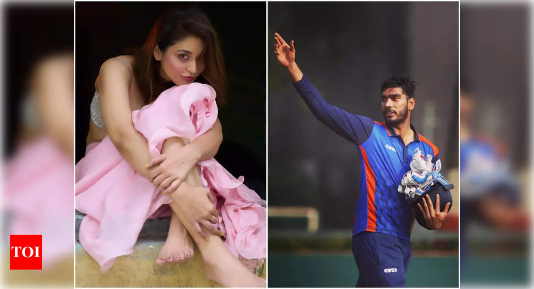 Is something brewing between Kolkata cricketer Venkatesh Iyer and this Telugu actress? – Times of India