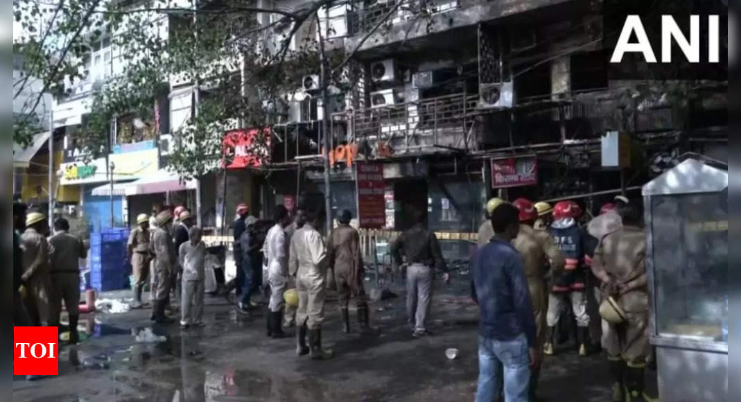 Fire Breaks Out At Delhis Lajpat Nagar Market No Casualties Reported