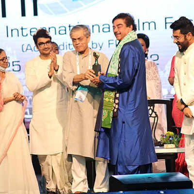 Netizens slam Shatrughan Sinha for political comment at KIFF inauguration ceremony