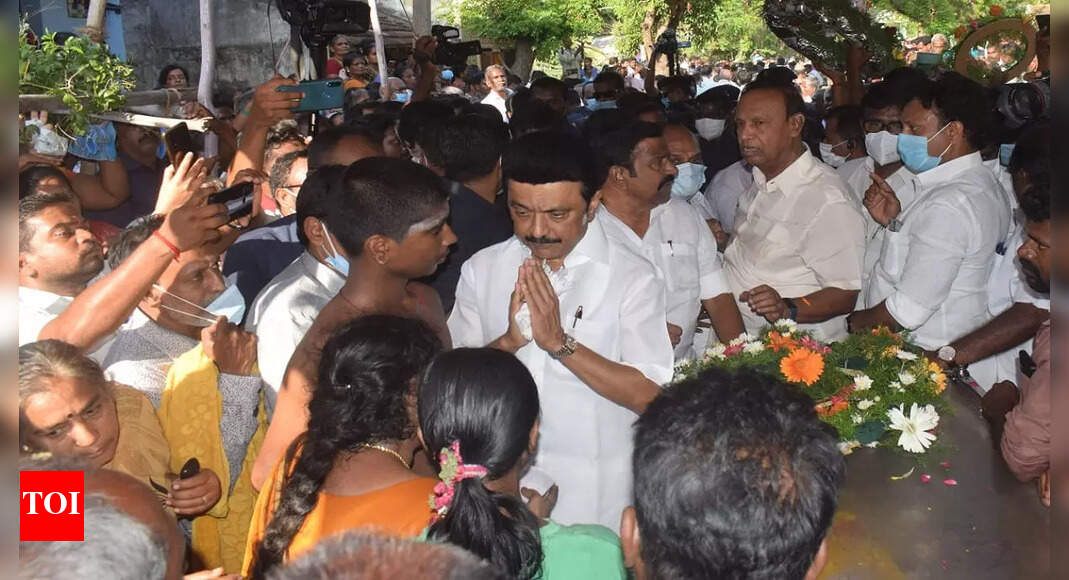 Live: 11 people electrocuted in Tamil Nadu during a temple chariot procession