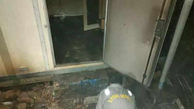 Uttar Pradesh: Communication system hut caught fire at Mohanlalganj railway station; train operation normal