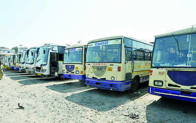 GSRTC mulls switching to cost-effective LNG buses