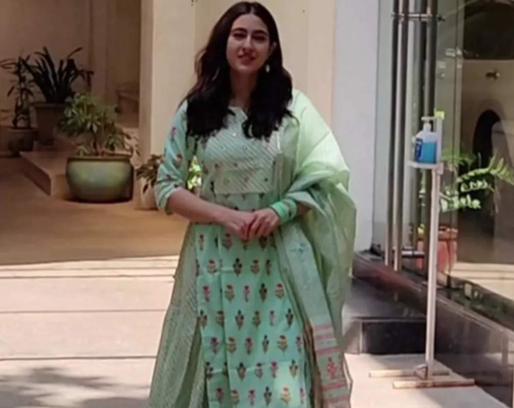 
Sara Ali Khan gives major ethnic outfit goals. Watch it
