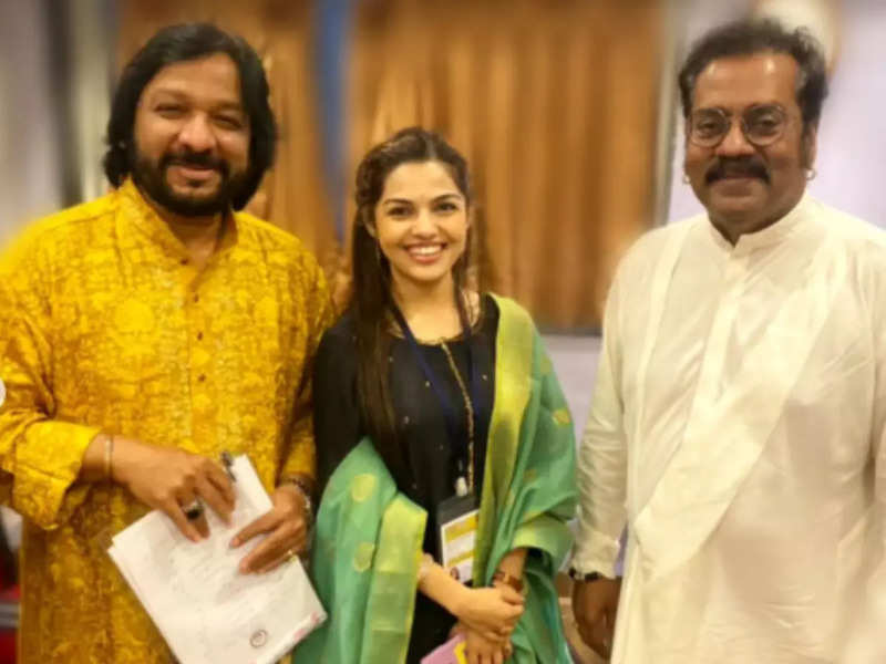 Aarya Ambekar feels blessed to perform with legendary singers Hari Haran and Roopkumar Rathod in a music show