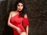 From pool pictures to stylish photoshoots, Damini Chopra is making temperatures soar