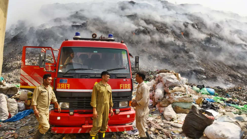 Bhalswa landfill fire