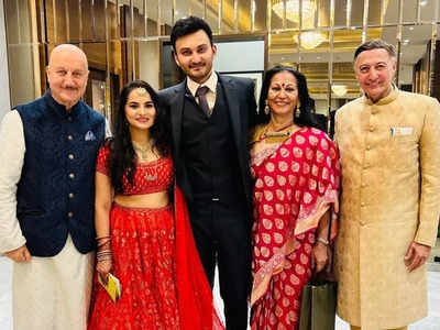 Anupam Kher attends good friend and Khichdi fame Anang Desai’s son’s wedding; shares pictures