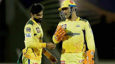 MS Dhoni: Dhoni back as Chennai Super Kings skipper after Ravindra Jadeja  relinquishes captaincy | Cricket News - Times of India
