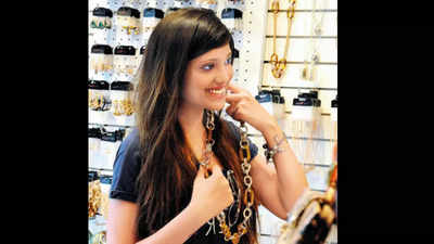 ‘26% dip in jewellery sales in Q4 of FY 2022’