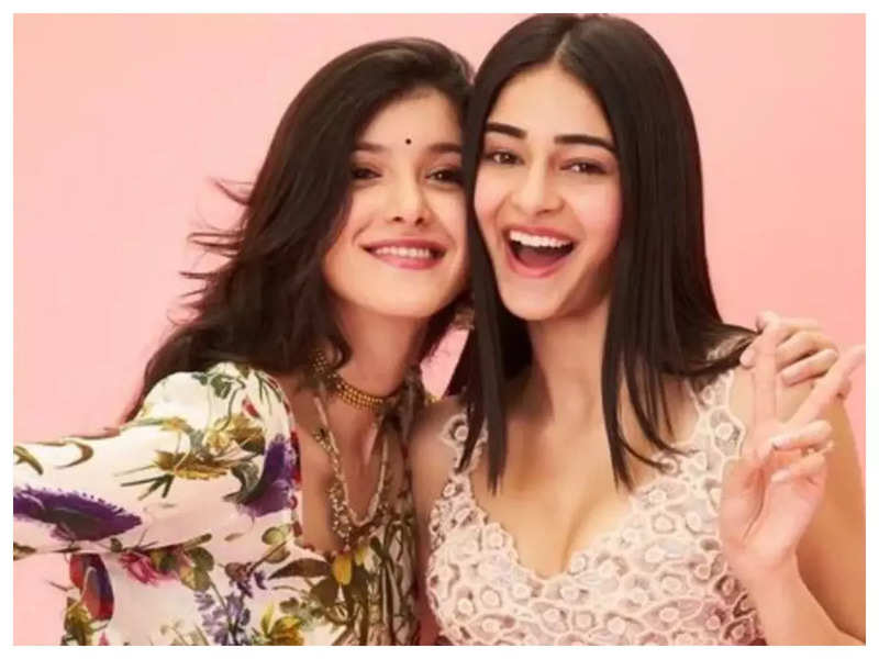 BFF Ananya Panday And Shanaya Kapoor's Cute Banter On Instagram Is ...