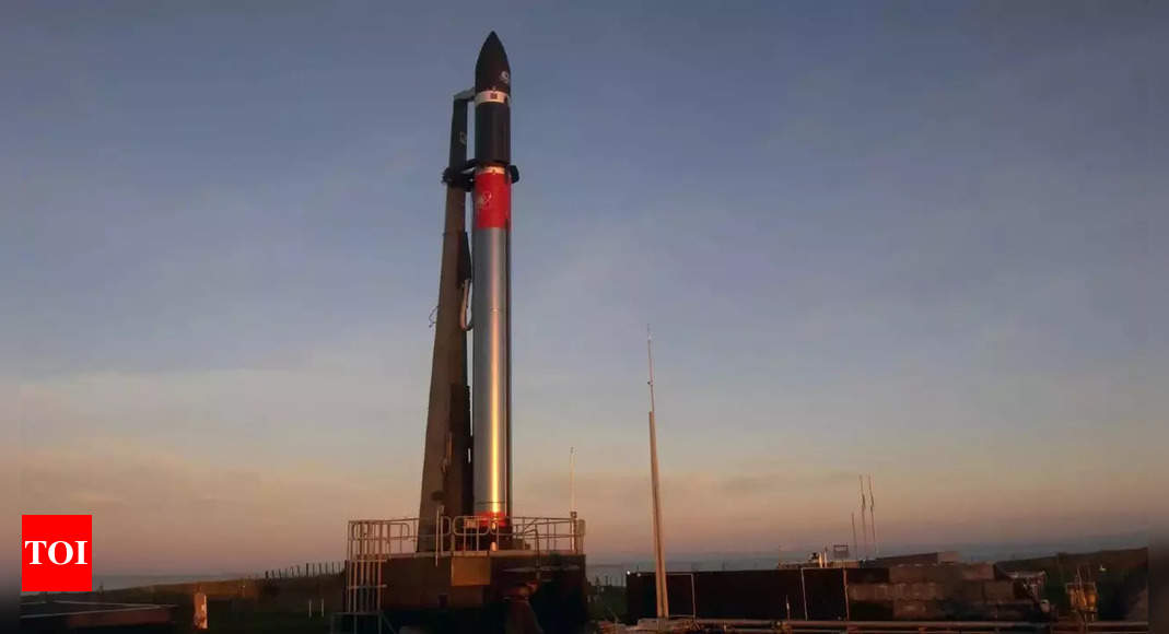 Rocket Lab: Rocket Lab Catches, Drops Rocket Booster With Helicopter In ...