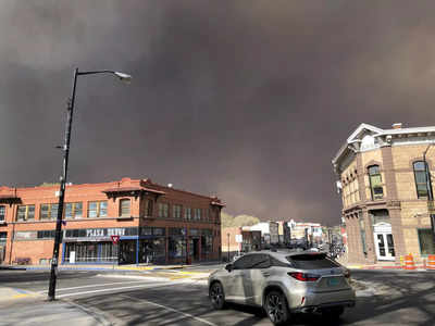 New Mexico: Wildfire in northeastern New Mexico expected to keep growing -  Times of India