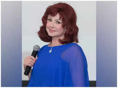 Naomi Judd's daughters inducted into Country Music Hall of Fame day after her death