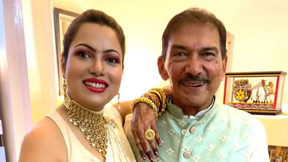 Viral pics of former India cricketer Arun Lal-Bulbul Saha's wedding