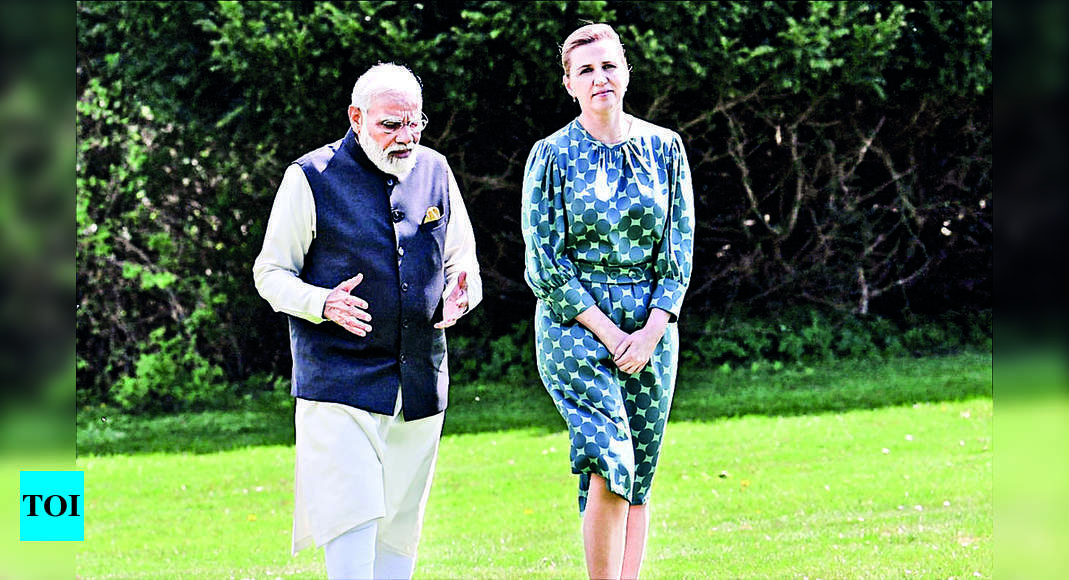 frederiksen: PM Modi rencontre son homologue danois Frederiksen dans son manoir du 18ème siècle